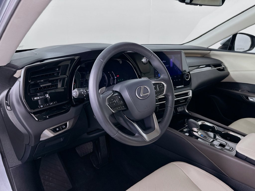 Certified 2023 Lexus RX 350 FWD w/ Accessory Package (K3) image 9