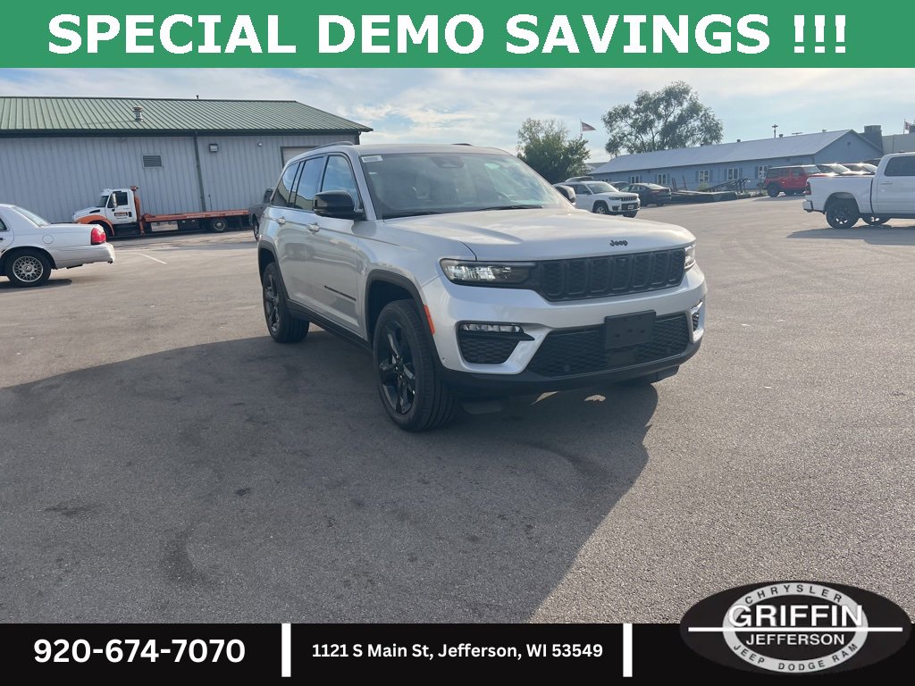 New 2025 Jeep Grand Cherokee Limited w/ Luxury Tech Group II image 6