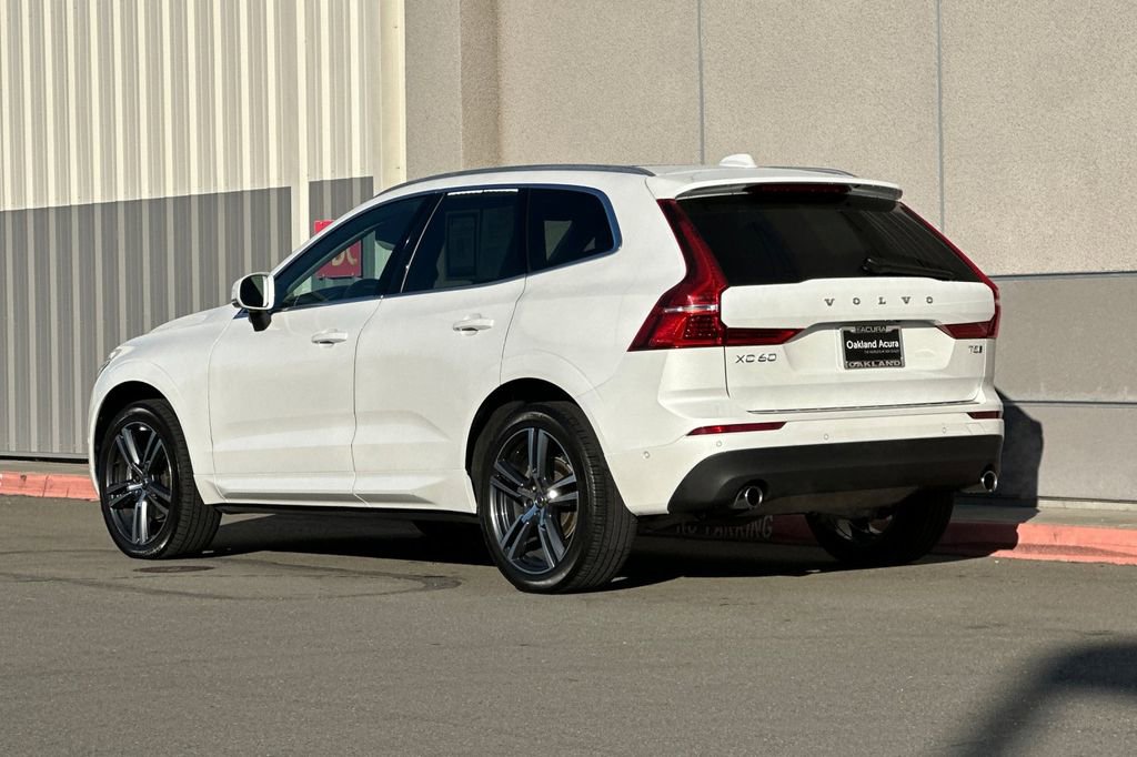Used 2019 Volvo XC60 T5 Momentum w/ Premium Package image 6