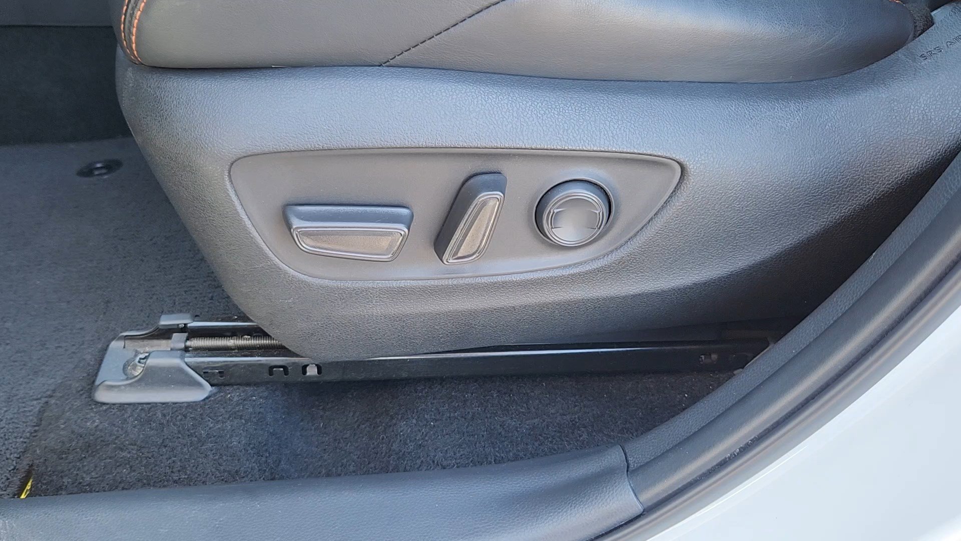 Used 2024 Toyota RAV4 Adventure AWD/4WD image 9