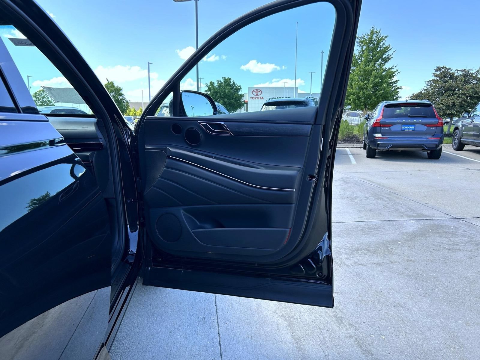 New 2026 Genesis GV80 3.5T Prestige AWD/4WD image 16