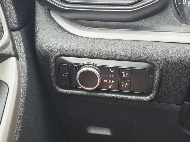 Used 2023 Ford Explorer XLT RWD image 25