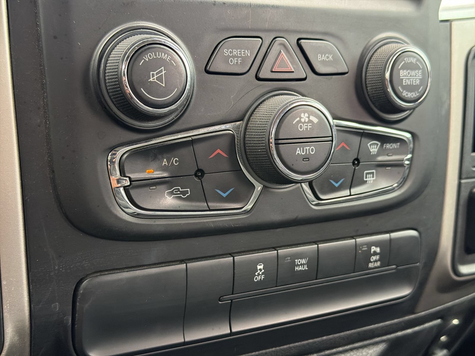 Used 2020 RAM 1500 Warlock w/ Electronics Group RWD image 26
