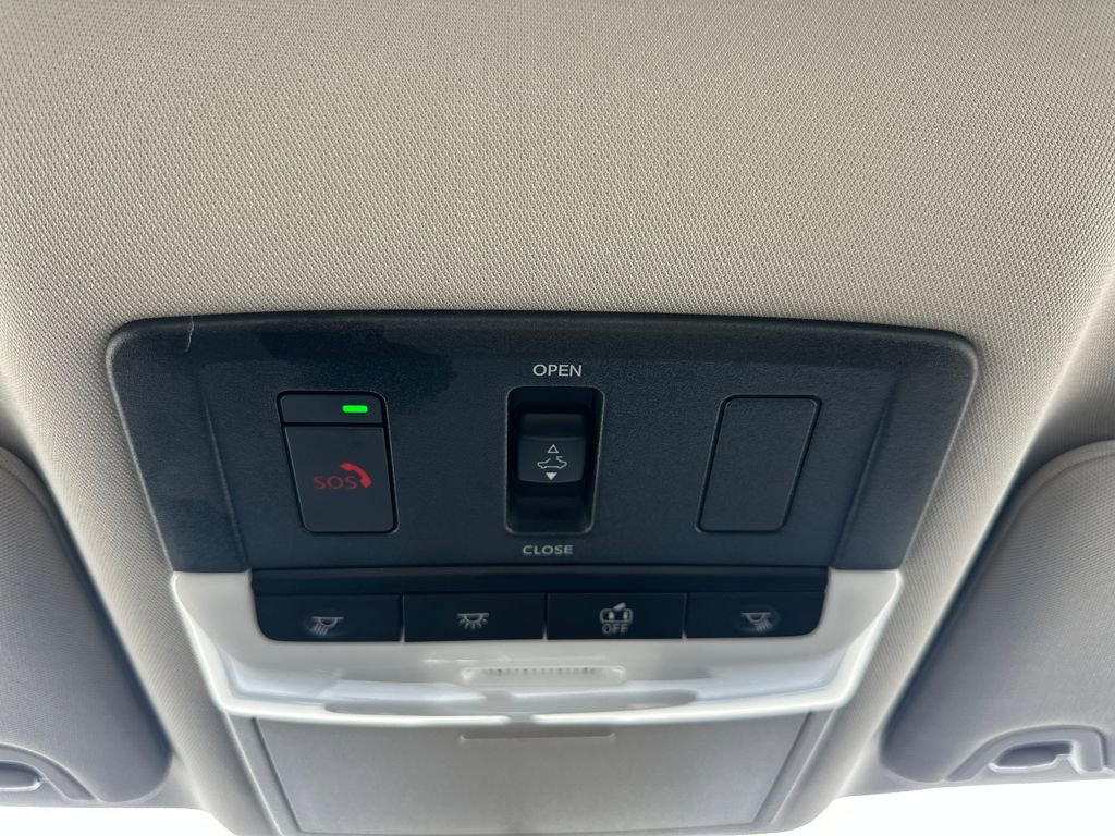 New 2025 Nissan Altima 2.5 SL AWD/4WD image 28