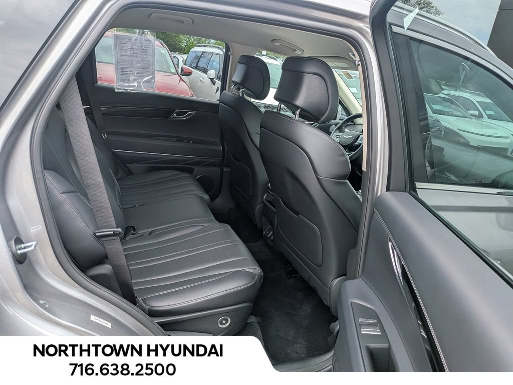 Used 2025 Genesis GV80 2.5T Standard AWD/4WD image 43
