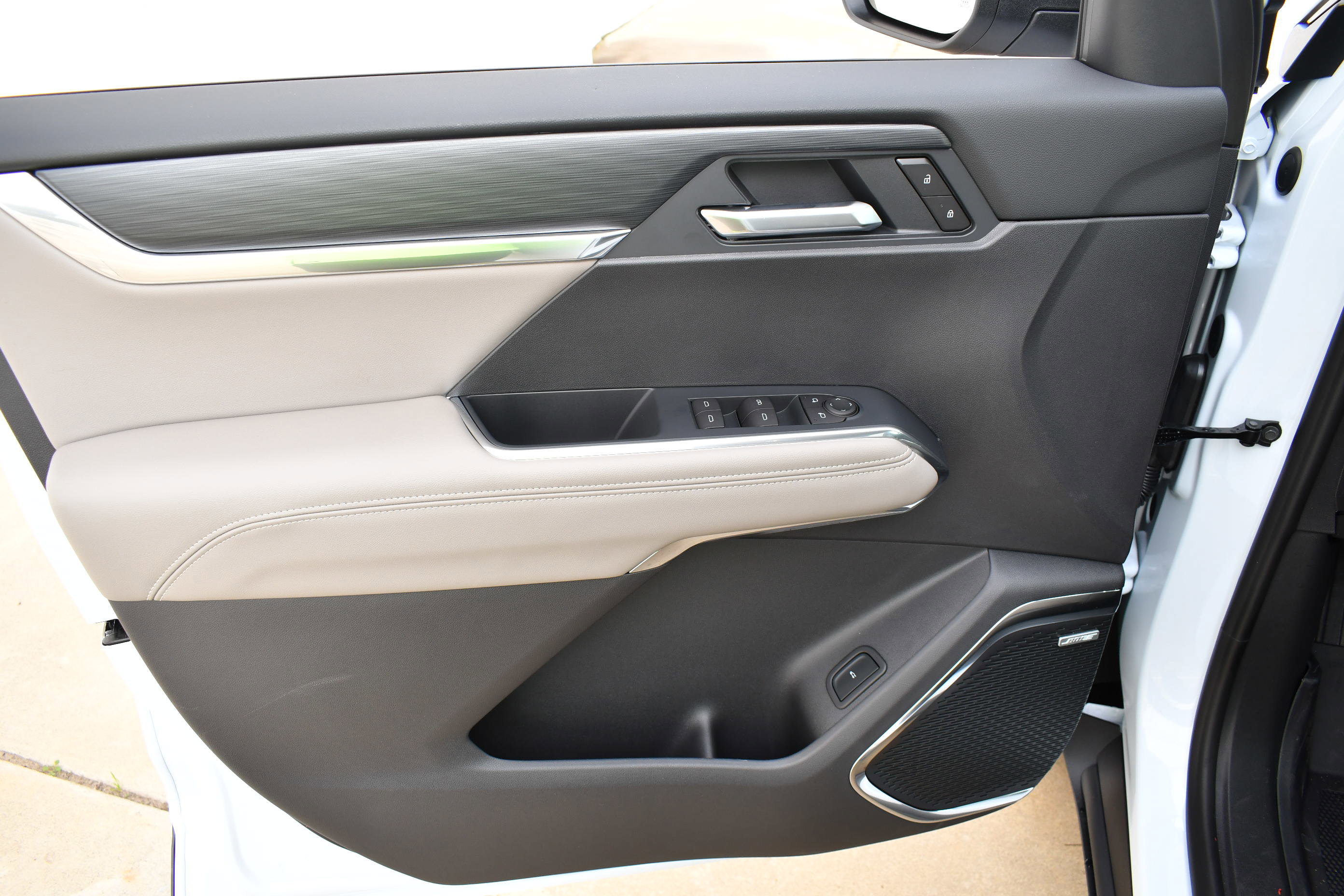 New 2026 GMC Acadia Elevation w/ Black Edition image 9