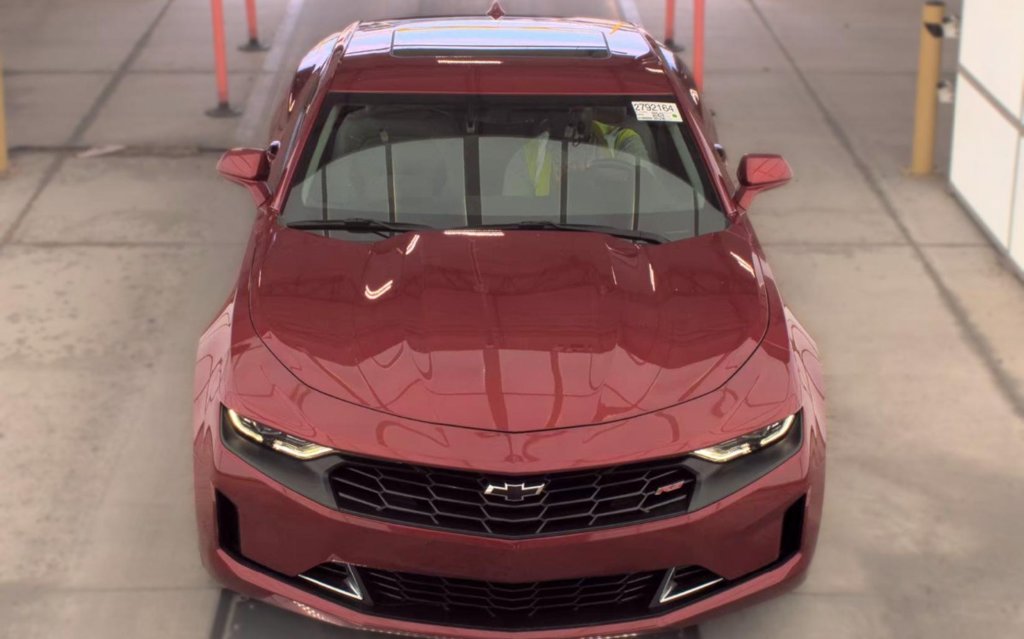 Used 2019 Chevrolet Camaro LT w/ RS Package RWD image 2