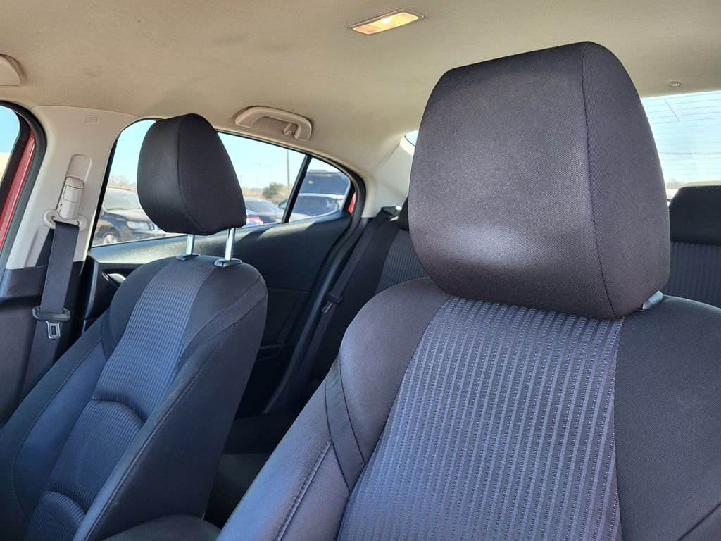 Used 2014 MAZDA MAZDA3 i Touring w/ Technology Package image 16