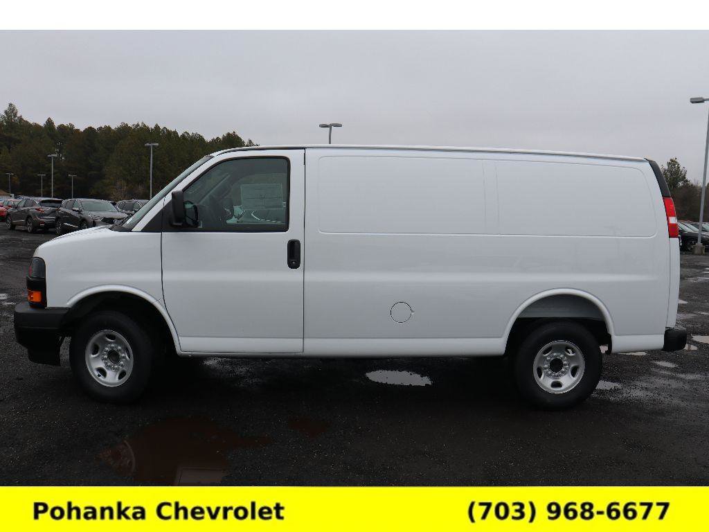 New 2026 Chevrolet Express 3500 RWD image 4