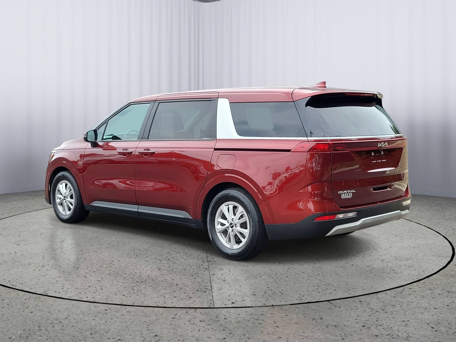 Certified 2023 Kia Carnival LX FWD image 4