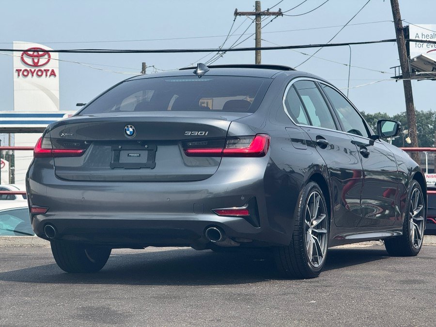 Used 2021 BMW 330i xDrive w/ Driver Assist w/ Premium Package AWD/4WD image 5