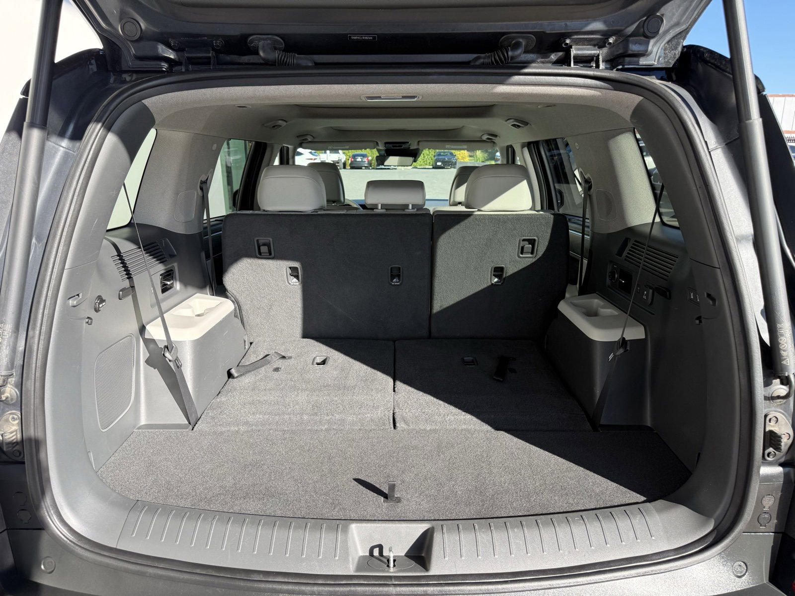 Used 2024 Hyundai Santa Fe Limited image 11