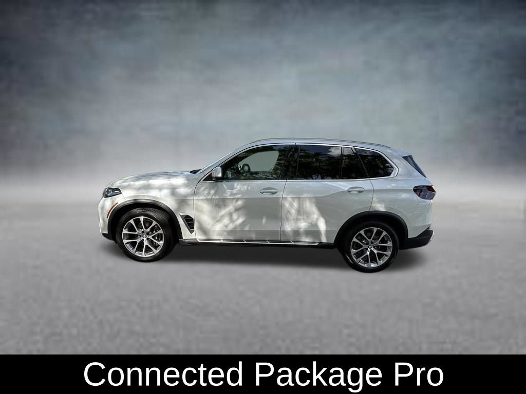Used 2025 BMW X5 xDrive40i AWD/4WD image 4