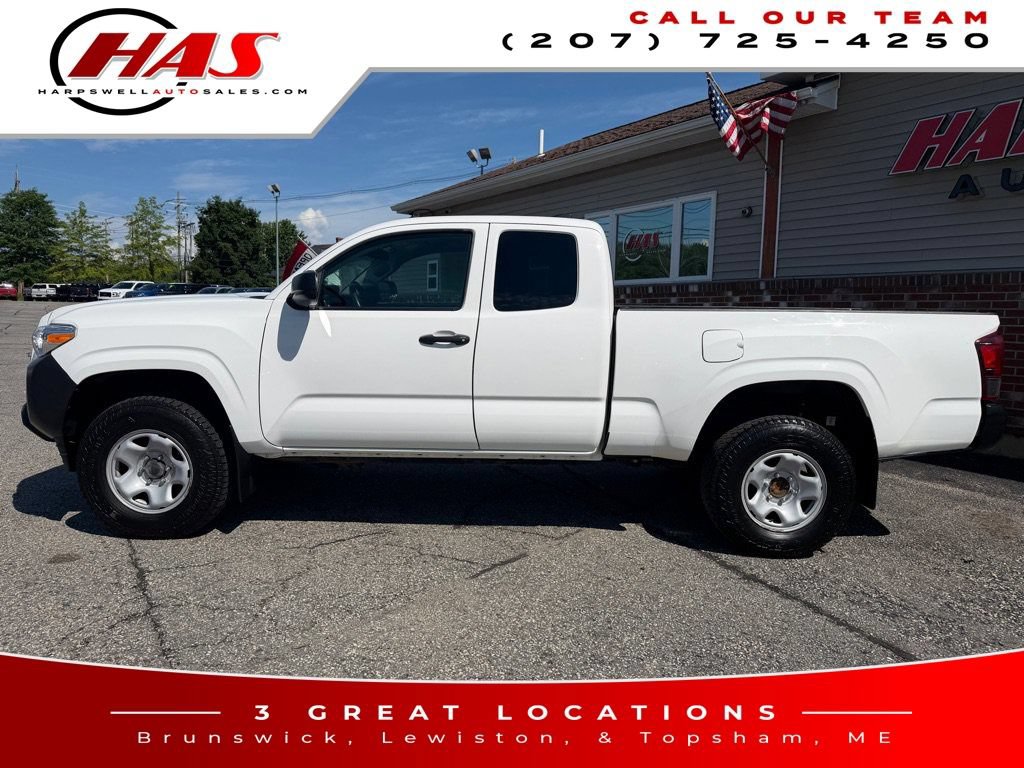 Used 2022 Toyota Tacoma SR AWD/4WD image 3