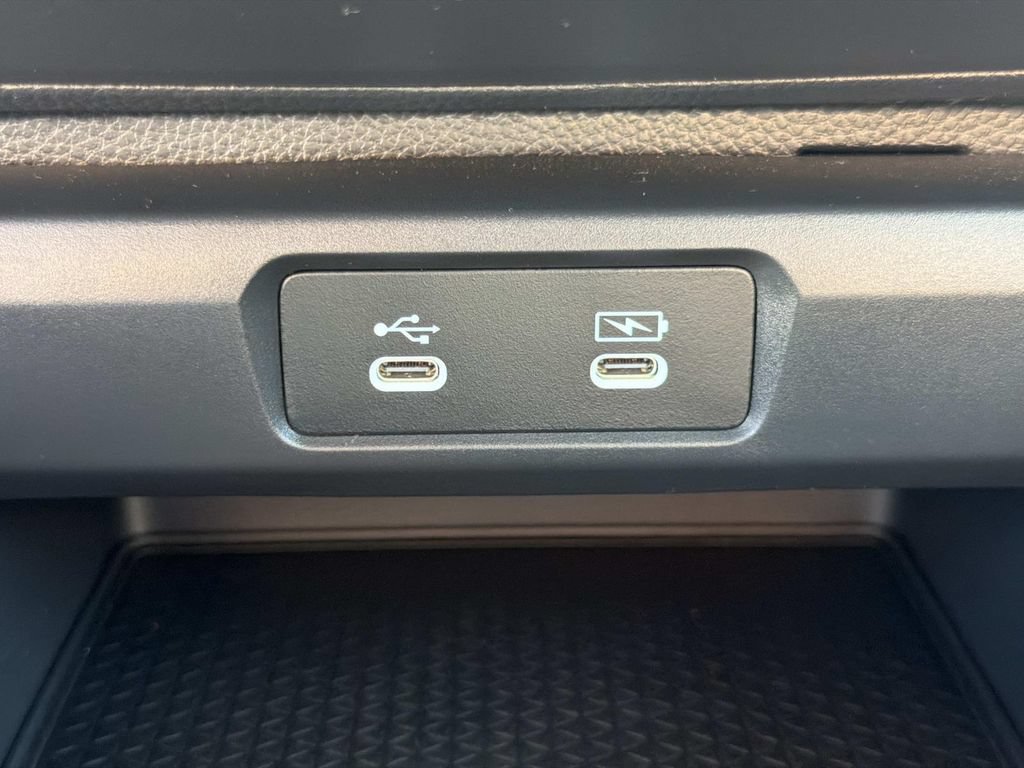 Used 2025 Honda Accord SE image 31