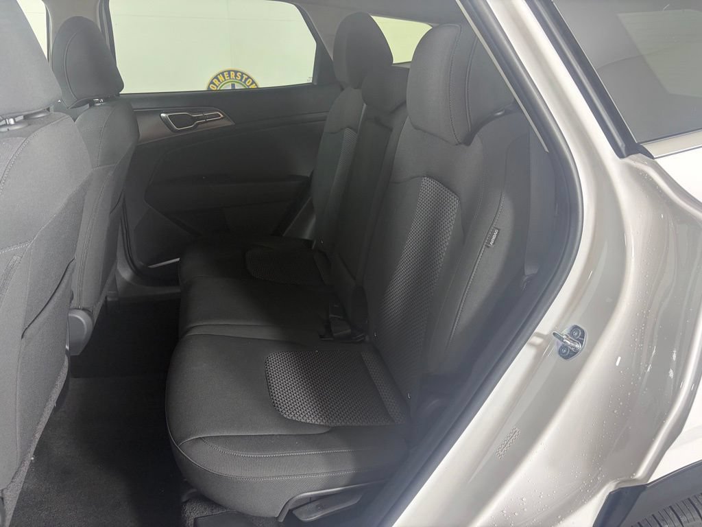 New 2026 Kia Sportage LX w/ LX Convenience Package AWD/4WD image 15