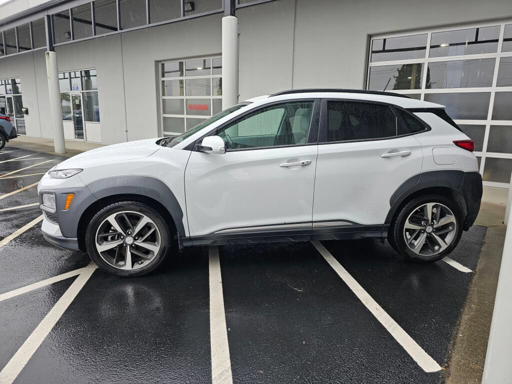 Used 2018 Hyundai Kona Limited FWD image 2