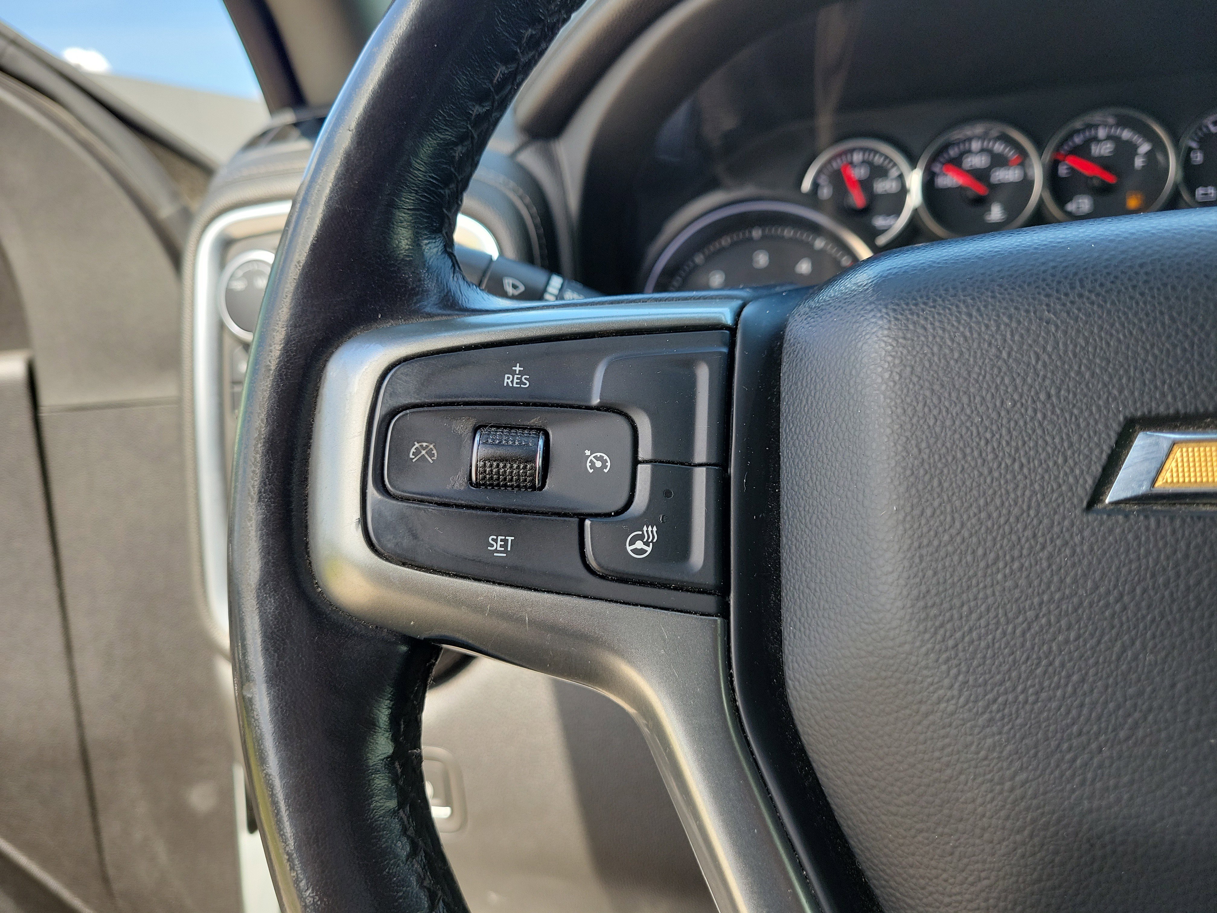 Used 2022 Chevrolet Silverado 3500 LTZ w/ LTZ Plus Package AWD/4WD image 23