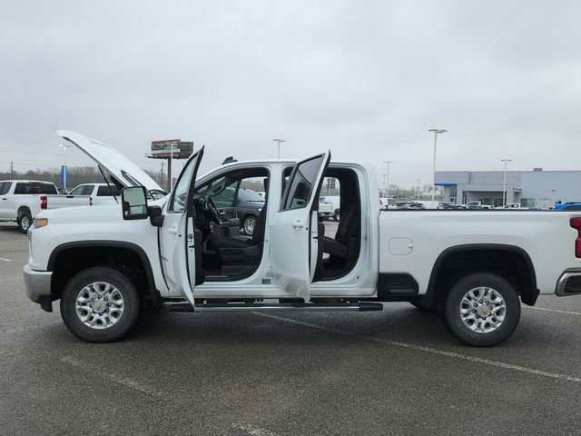 Used 2023 Chevrolet Silverado 2500 LT w/ Convenience Package image 11