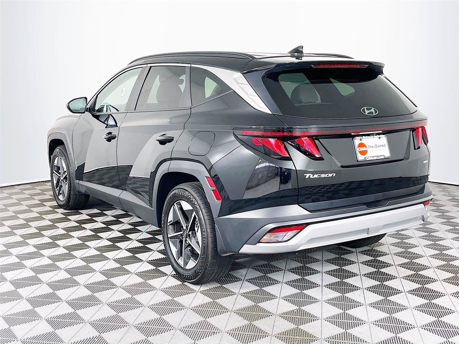 Certified 2025 Hyundai Tucson SEL AWD/4WD image 7