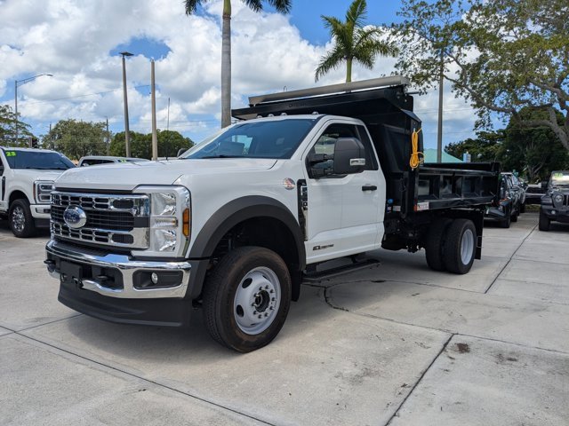 Used 2024 Ford F550 XL image 3