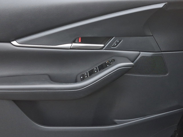 Used 2023 MAZDA CX-30 AWD 2.5 S w/ Select Package image 12