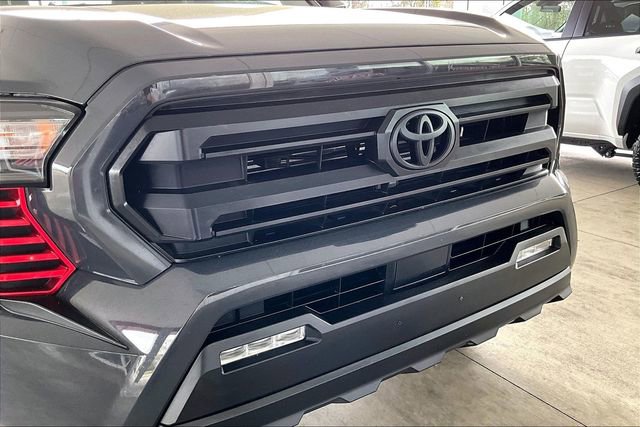 Used 2024 Toyota Tacoma SR5 AWD/4WD image 27
