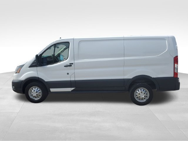Used 2023 Ford Transit 250 Low Roof AWD image 7