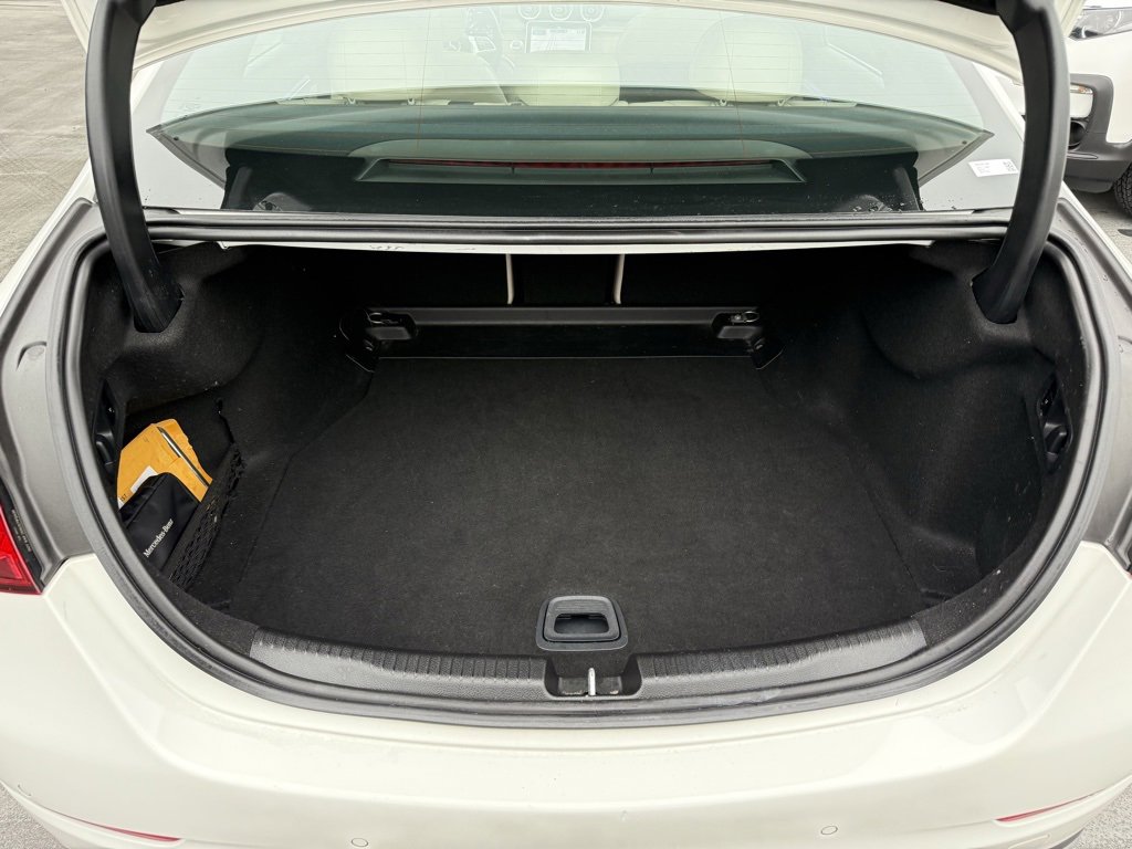 Used 2023 Mercedes-Benz C 300 Sedan w/ Exclusive Trim Package image 19