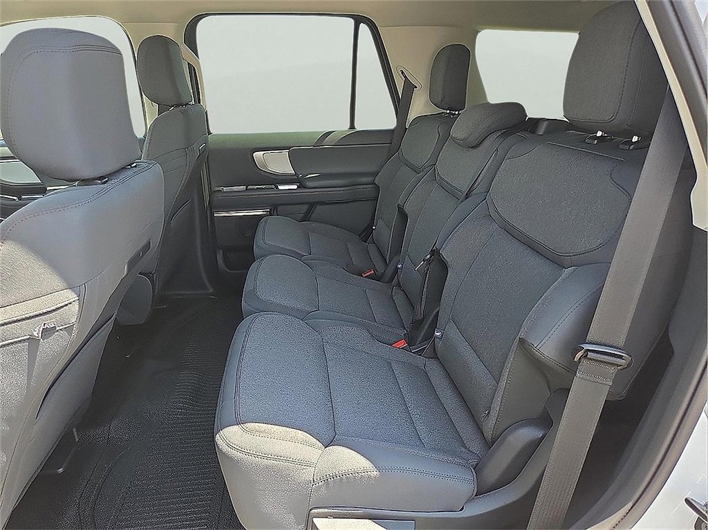 New 2025 Ford Expedition XL image 8