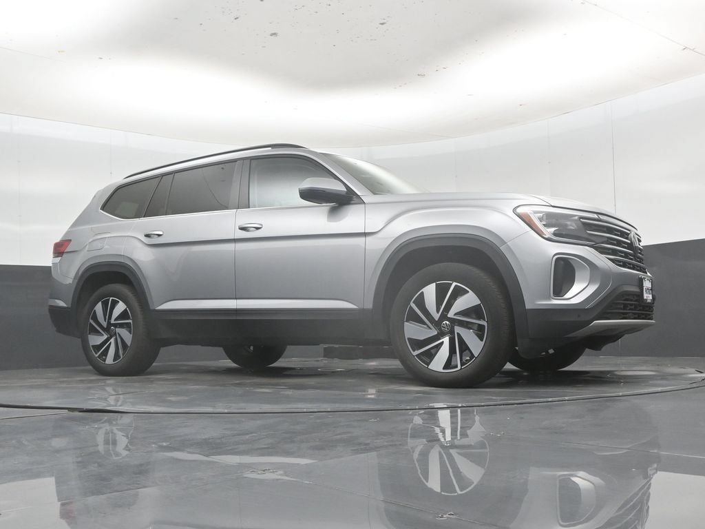 Used 2025 Volkswagen Atlas SE FWD image 43