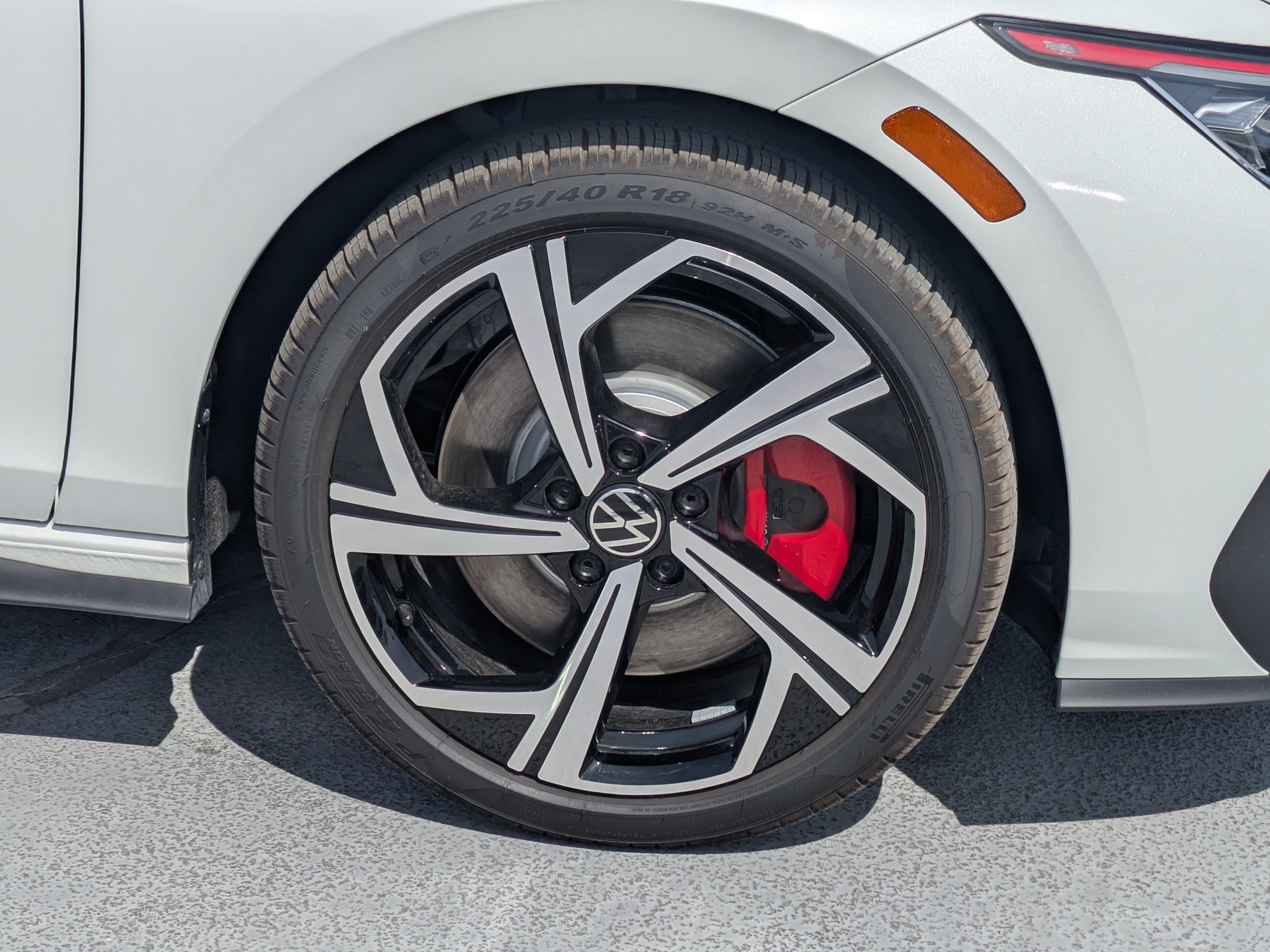 New 2026 Volkswagen GTI SE FWD image 11