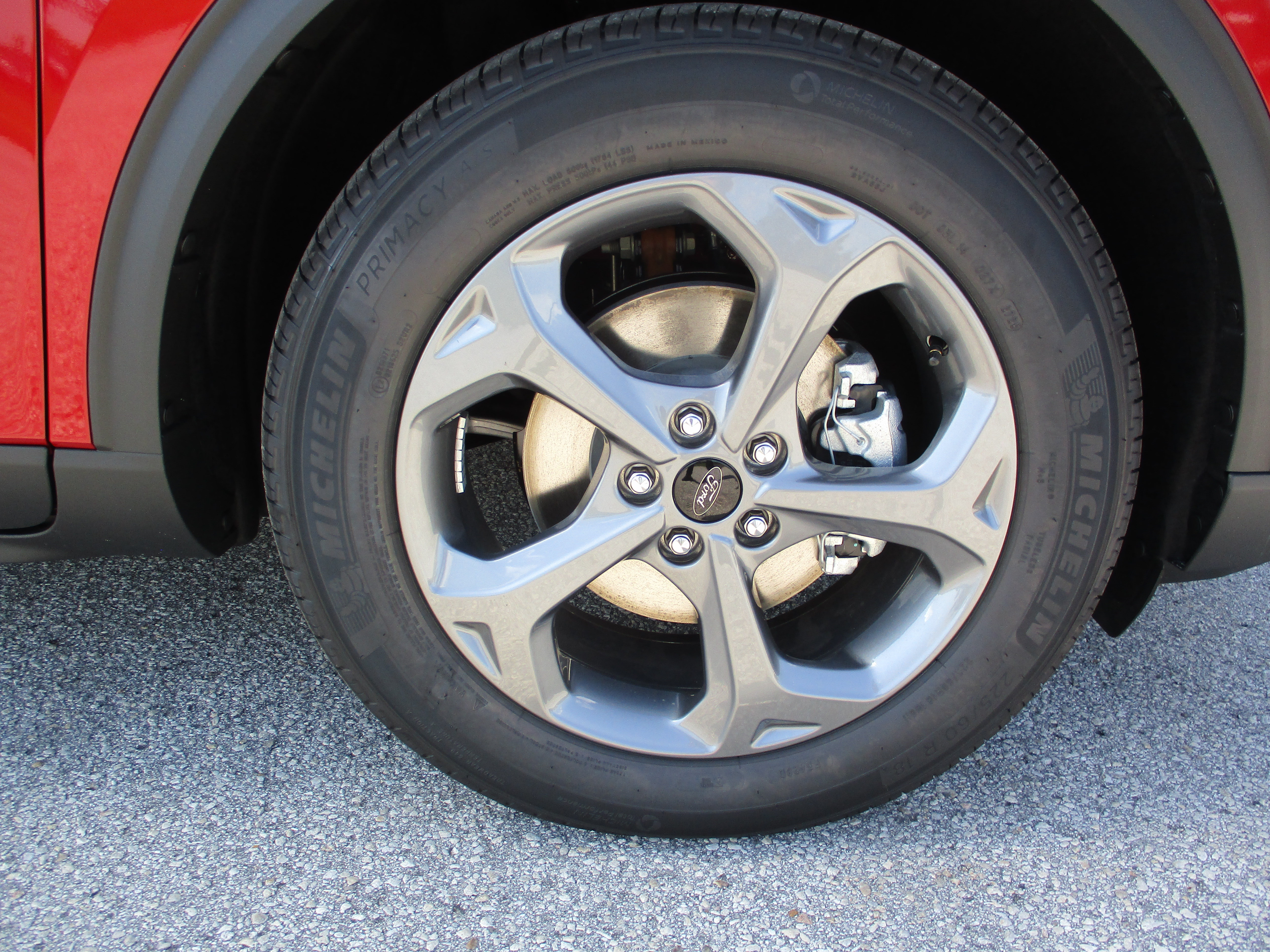 Used 2025 Ford Escape ST-Line w/ Tech Pack #1 FWD image 9