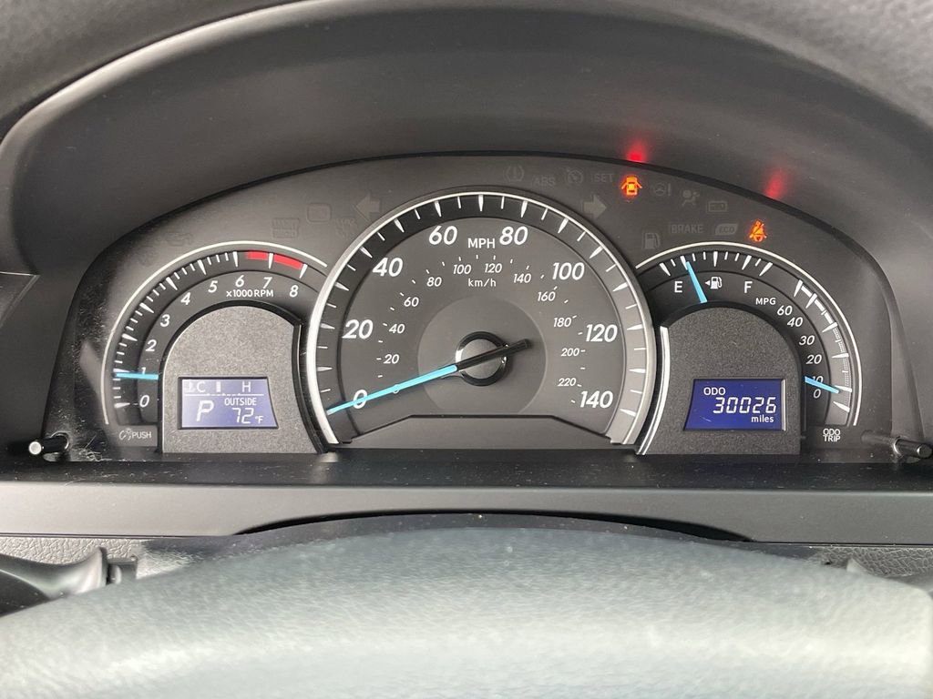 Used 2013 Toyota Camry LE image 28