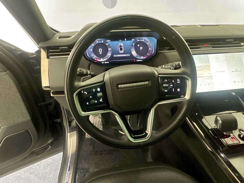 Used 2025 Land Rover Range Rover Sport SE image 11