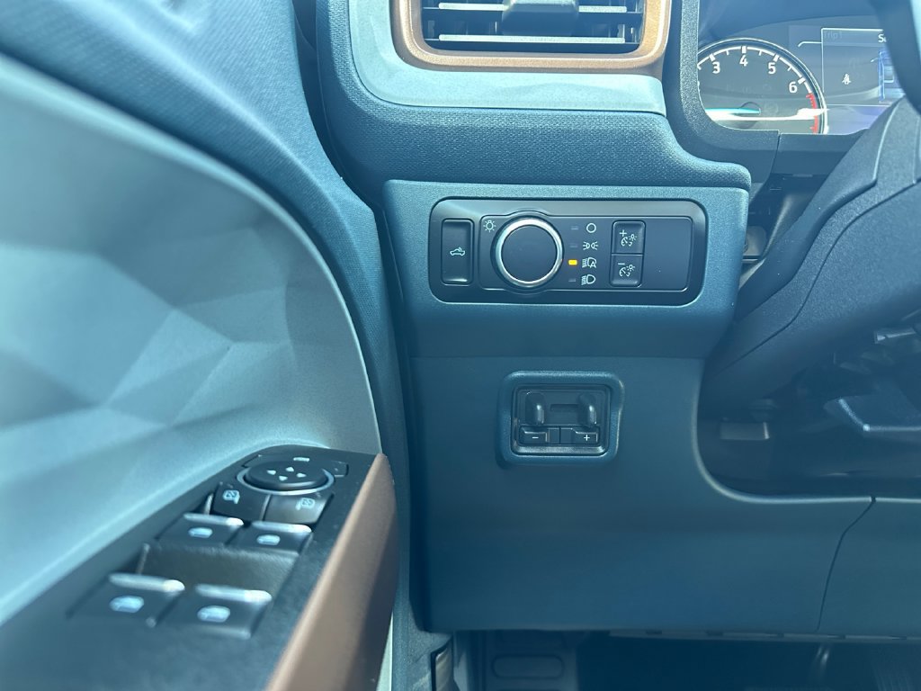 Used 2023 Ford Maverick Lariat w/ Lariat Luxury Package AWD/4WD image 30
