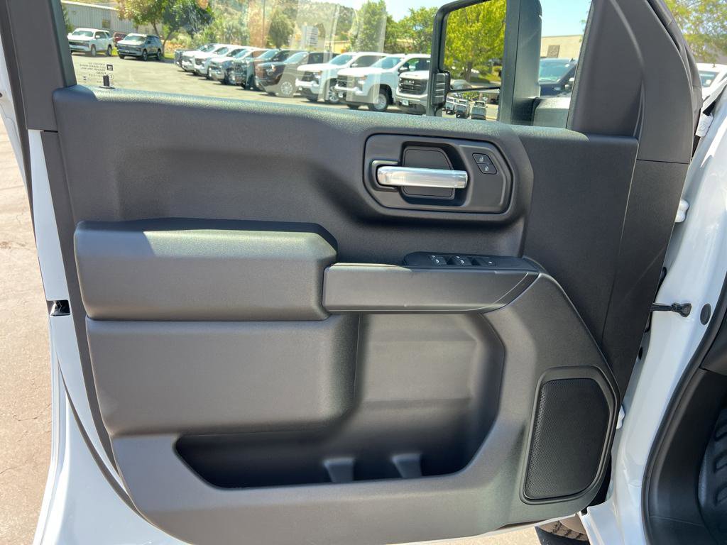 New 2025 GMC Sierra 2500 Pro image 13