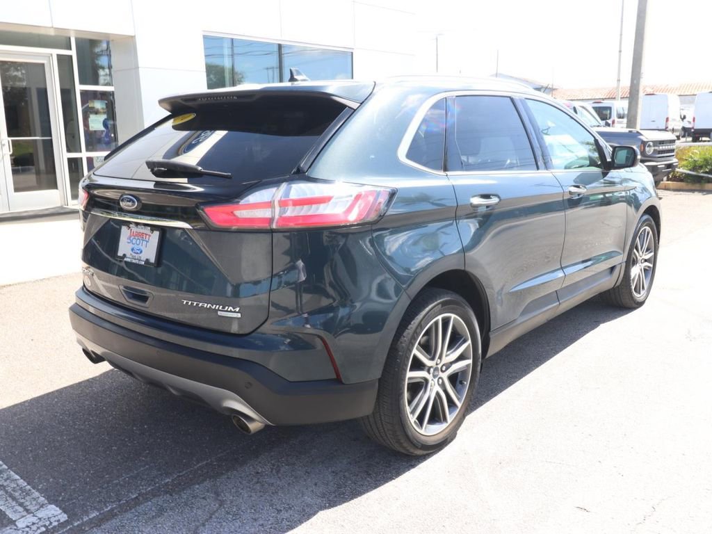 Used 2019 Ford Edge Titanium FWD image 14