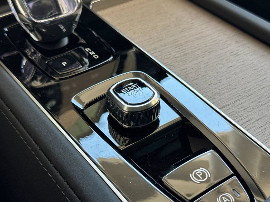 New 2026 Volvo XC90 T8 Plus AWD/4WD image 23