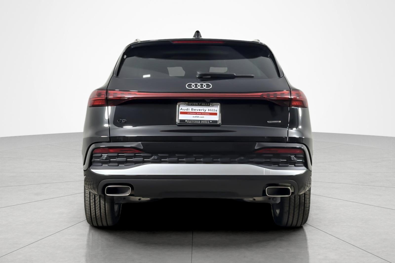 Used 2025 Audi Q5 Premium Plus w/ Premium Plus AWD/4WD image 4