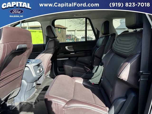 Certified 2025 Ford Expedition Max Platinum w/ Platinum Ultimate Package AWD/4WD image 18