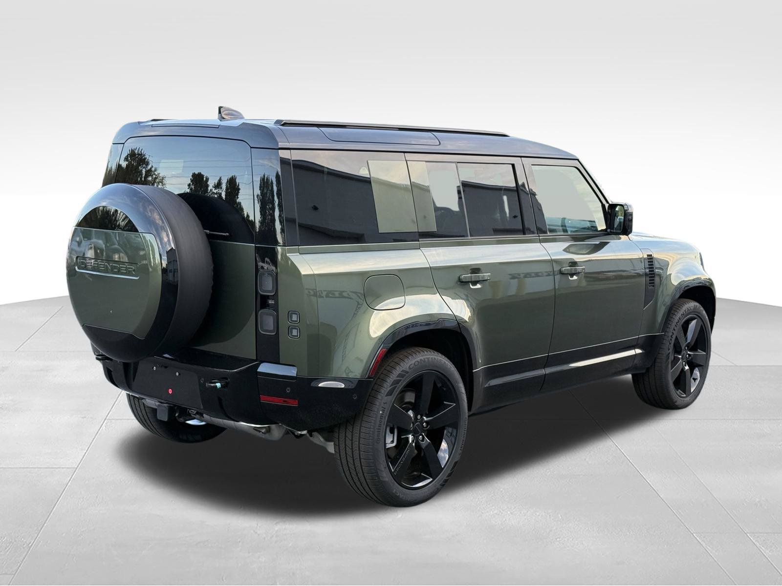 New 2026 Land Rover Defender 110 X-Dynamic SE AWD/4WD image 6