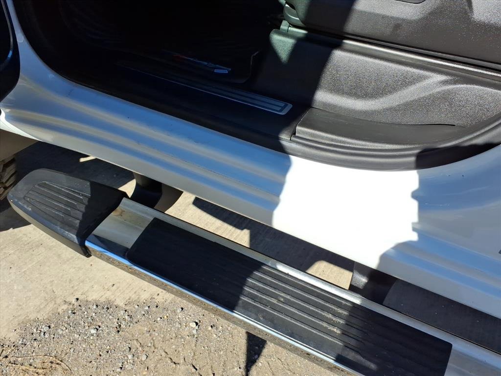 Used 2024 Chevrolet Silverado 2500 LTZ w/ LTZ Convenience Package image 18