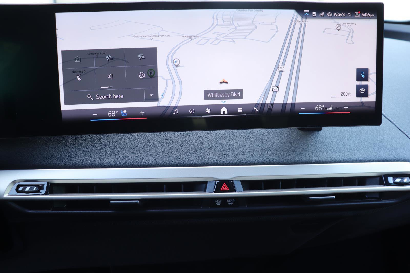 New 2026 BMW iX xDrive60 image 30