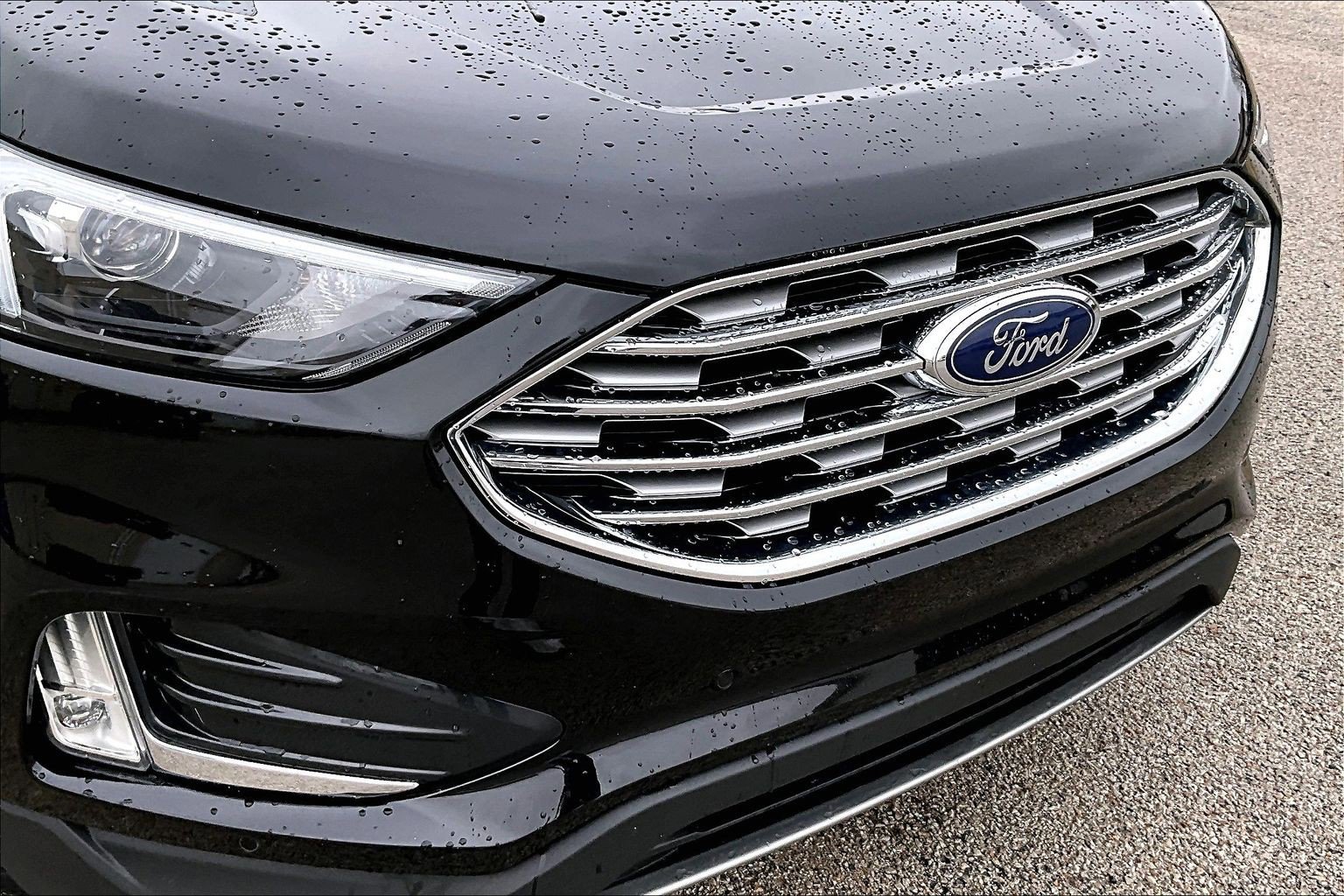 Used 2024 Ford Edge Titanium AWD/4WD image 30