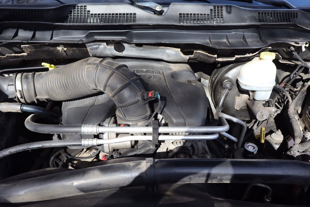 Used 2011 RAM 2500 SLT image 37