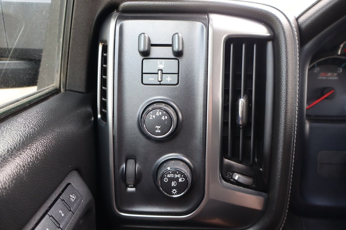 Used 2015 Chevrolet Silverado 2500 LTZ w/ Duramax Plus Package AWD/4WD image 29