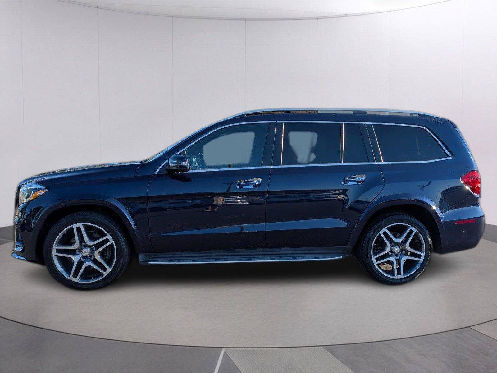 Used 2017 Mercedes-Benz GLS 550 4MATIC image 2