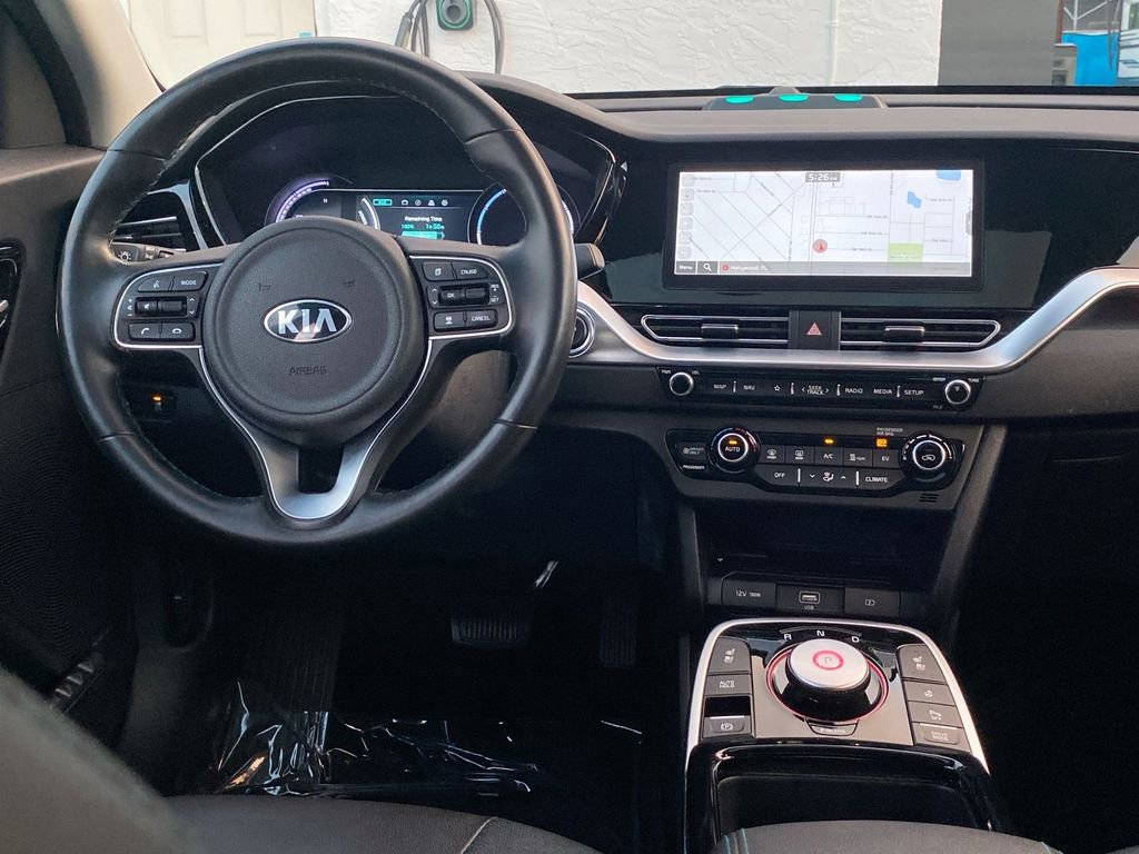 Used 2021 Kia Niro EX Premium w/ Cold Weather Package image 23