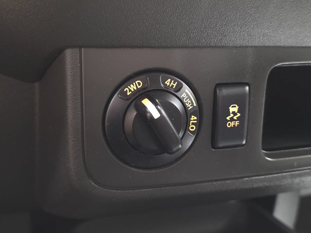 Used 2012 Nissan Xterra S AWD/4WD image 36